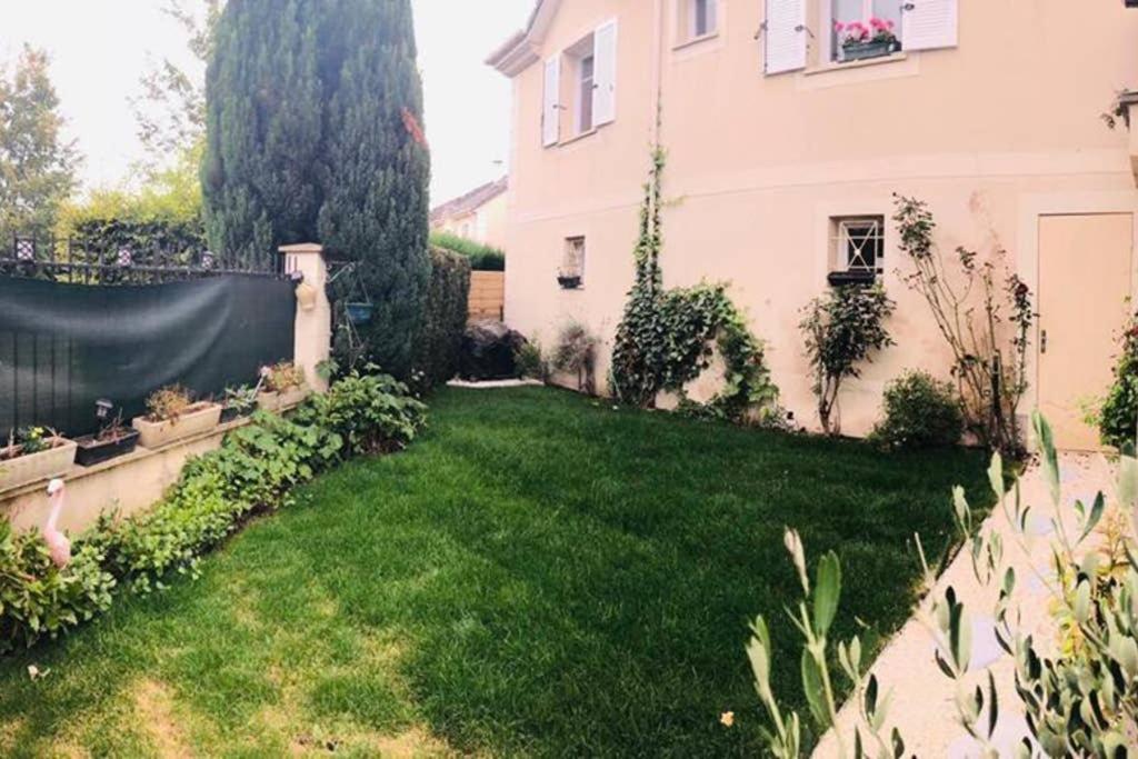 Ca Dei Figli, Charmante Maison De Ville. Bailly-Romainvilliers Exterior foto